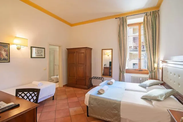 غرفة كلاسيكية ثلاثية بثلاثة أسرّة، Residenza Hotel Cimabue 8/10