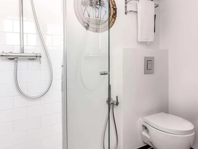 Room, Triple, 1 Double and 1 Single Bed, ibis Styles Lisboa Centro Liberdade NE 8/10