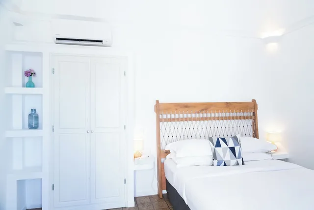 Superior, Double Bed, Caldera View، Pantelia Suites Santorini 2/7