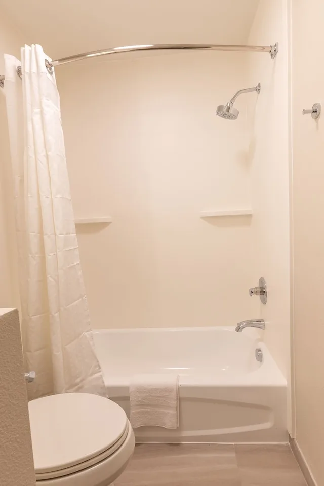 غرفة بريميوم بسرير فردي، Holiday Inn Express & Suites Englewood - Denver South 3/3