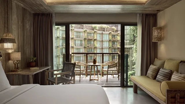 جناح بسرير كينج بإطلالة على المسبح بغرفة نوم واحدة، Dinso Resort 5/7