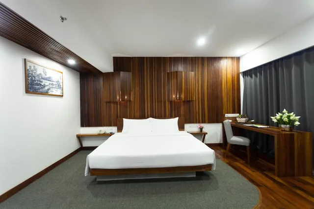 Executive, Suite, King Bed, Pool View, Sofa, Hotel Somadevi Boutique 1/10