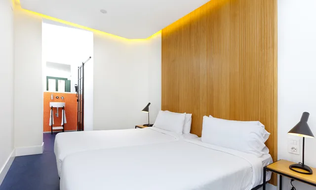 غرفة قياسية بسرير مزدوج أو سريرين منفصلين، HOSTAL BUELTA 6/10