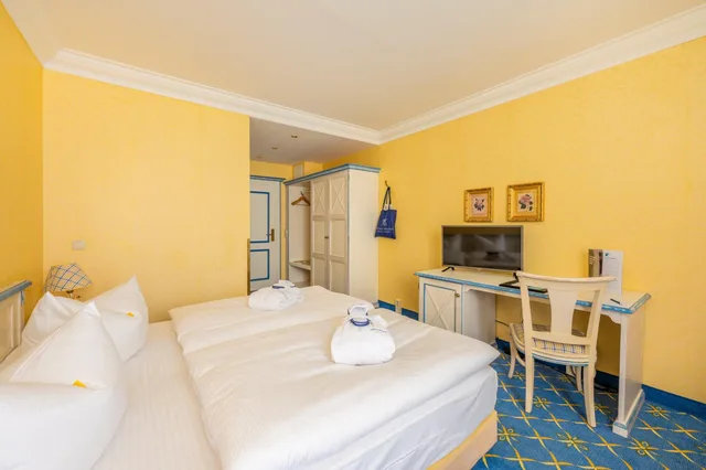 غرفة بسرير مزدوج بإطلالة على المدينة، Rugard Thermal Strandhotel 3/8