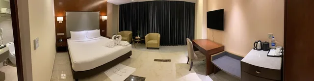 غرفة ديلوكس ثلاثية بسريرين منفصلين، TOWER INN 2/2