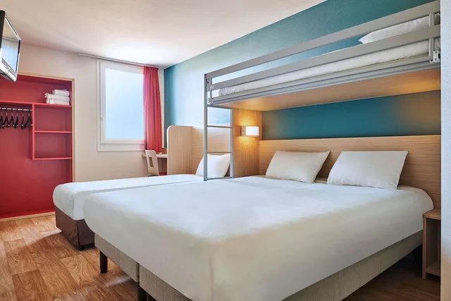 غرفة قياسية بسرير مزدوج، Kyriad Direct Mont De Marsan - St Avit 1/10