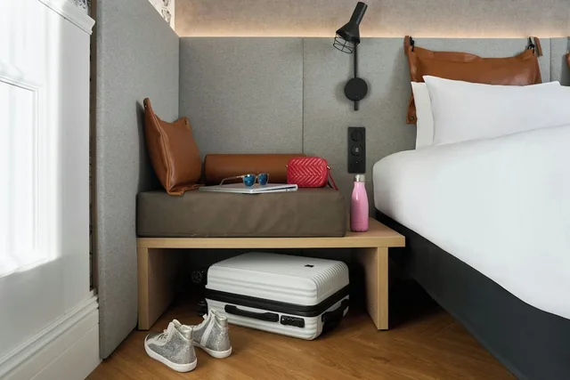 غرفة متصلة بسرير كوين وسريرين منفصلين، Moxy Paris La Villette 8/10