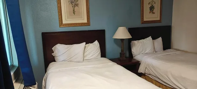 غرفة بسريرين مزدوجين، Sacramento Inn & Suites Cal Expo I-80 5/9