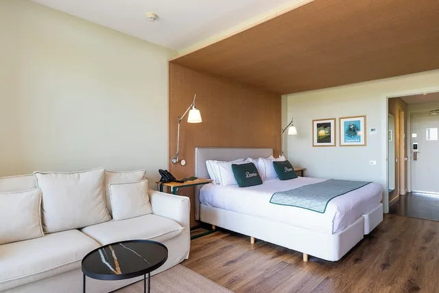 Deluxe, Triple, 1 King and 1 Single Beds, Golf Course View, Terrace، Emporda Golf Resort 1/5