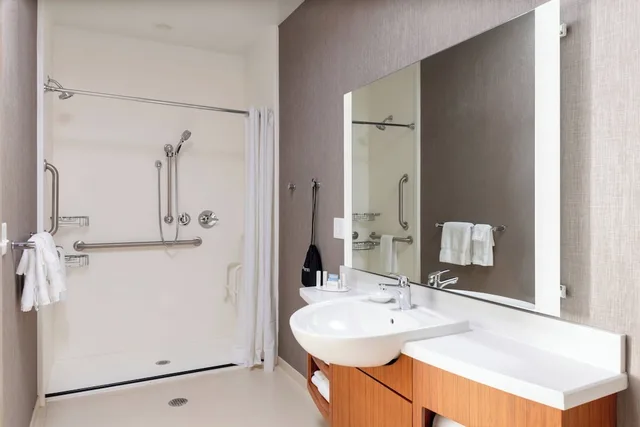 جناح بسريرين كوين مع سرير سحّاب إضافي، Springhill Suites By Marriott Great Falls 3/5