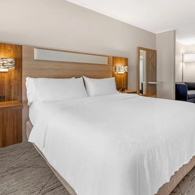 جناح بغرفة نوم واحدة، Holiday Inn Express Breezewood 6/10
