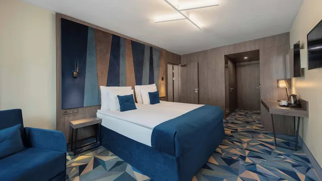 Family, King and Twin Beds, Wellton Riverside SPA Hotel 2/4