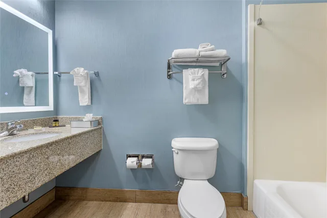 Room, 2 Queen Beds, Best Western Plus Wasco Inn & Suites 6/7