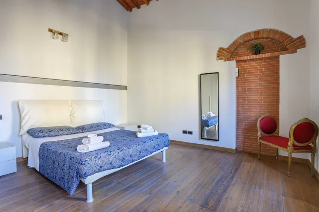 شقة أساسية بسريرين كوين مع أريكة، Uffizi Suite II in Florence-hosted by Sweetstay 2/9