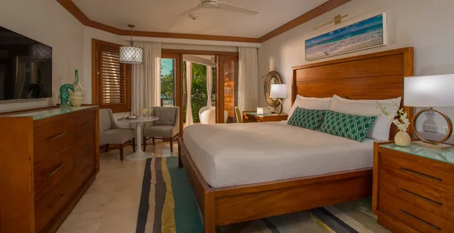 Grand, Tranquility, Luxury, King Bed, Beach Front, Patio, Bathtub, Club Floor، Sandals Negril - Adults Only 2/4