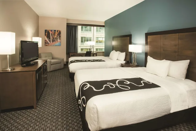 غرفة بسريرين كوين، La Quinta Inn Suites By Wyndham Chicago Downtown 8/10