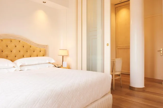 غرفة بسرير كوين بجاكوزي، Doria Park Hotel 1/8