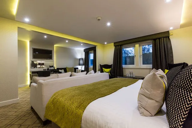 جناح جونيور بسرير كينج مع أريكة، Gleddoch Golf & Spa Resort, WorldHotels Distinctive 2/2