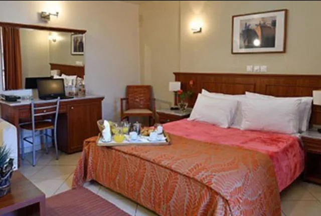 Superior, Double Bed, Four Seasons Skg Thessaloniki 4/4