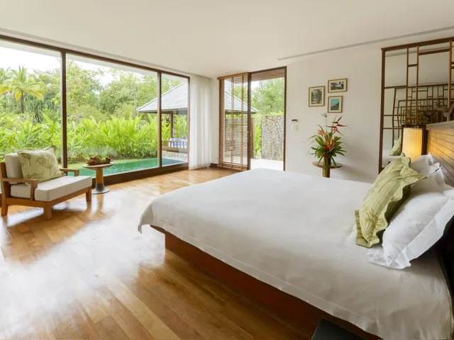 Pool Residence، The Sarojin 1/1