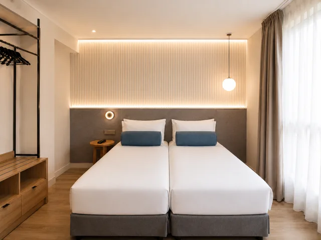 غرفة قياسية رباعية، Petit Palace Plaza Espana 3/10