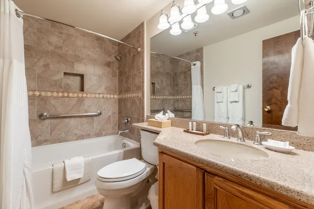 شقة سكنية قياسية بسرير كوين بغرفة نوم واحدة مع أريكة، Heidelberg Inn 7/10