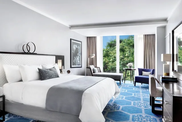 Fairmont, King Bed, Patio, Accessible، Fairmont El San Juan Hotel 1/2