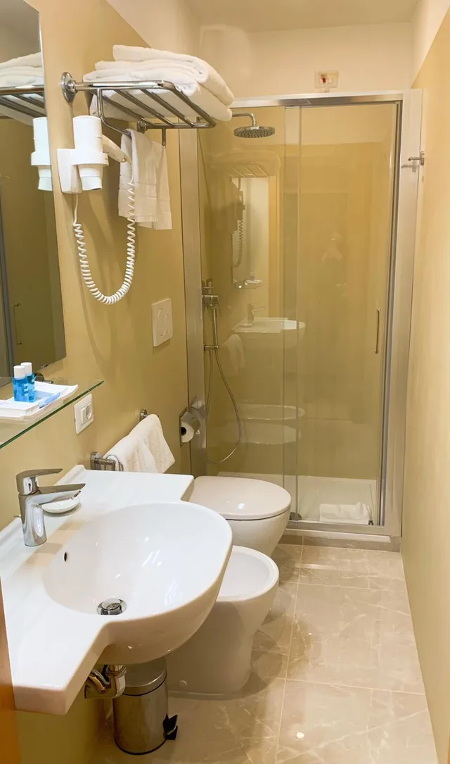 غرفة سوبيريور مفردة، Flower Garden Hotel 8/8