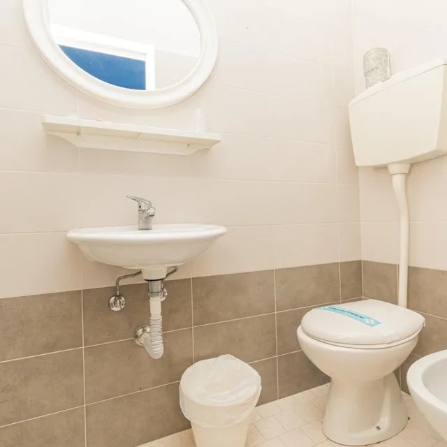 غرفة رباعية، Arlino Hotel 4/5