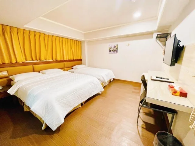 غرفة إليت ثلاثية بثلاثة أسرّة، Spring Art Hotel 1/1