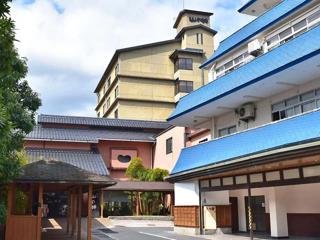 Japanese, New Wing، Ryotei Yamanoi 1/1