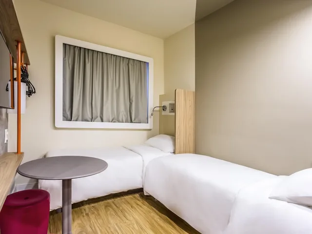 غرفة بسريرين منفصلين، ibis budget Uberlandia 1/5