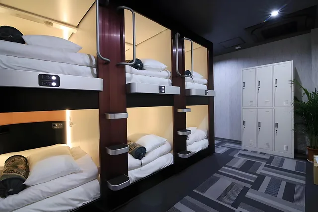 Capsule, Male Dorm، The Global Hotel Tokyo 1/1