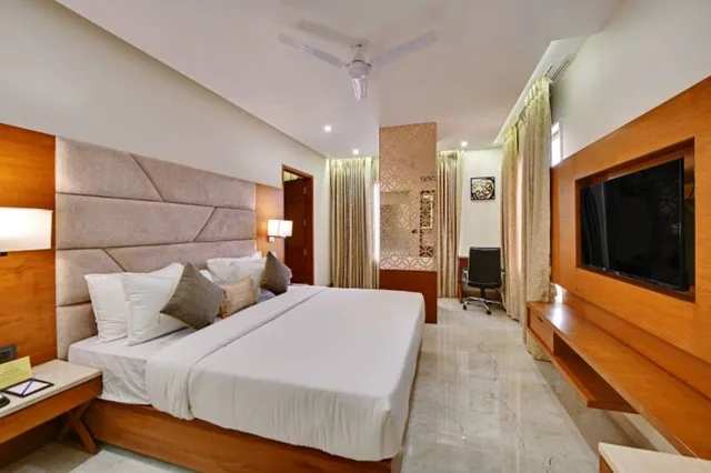 Green, Single، The Fern Residency Ajmer 1/1