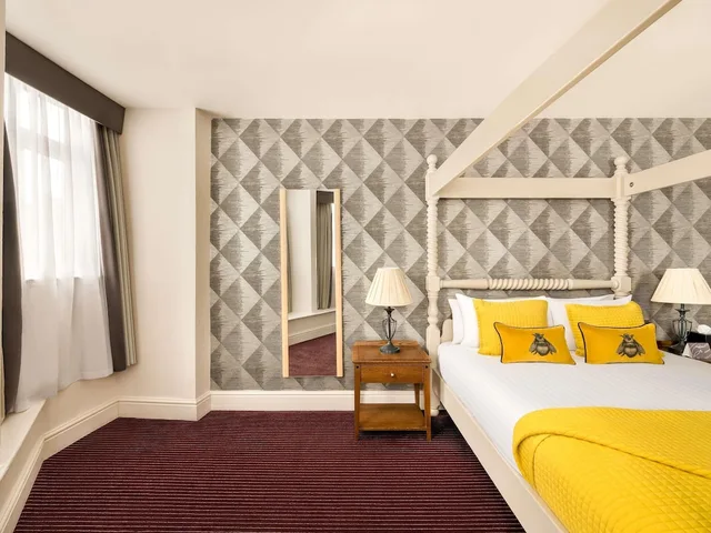 جناح جونيور بسرير مزدوج مع أريكة، Mercure Doncaster Centre Danum Hotel 2/8
