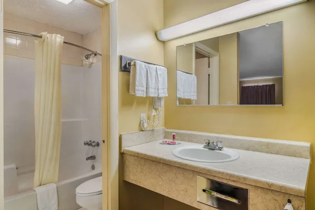 غرفة قياسية بسريرين مزدوجين، Econo Lodge Union City - Atlanta South 6/7