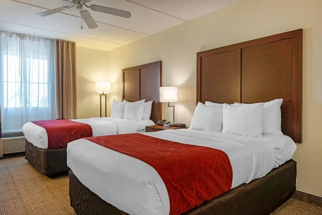 Room, 2 Queen Beds, Accessible, Comfort Inn Kissimmee Lake Buena Vista South 6/10