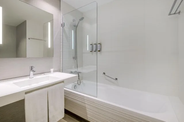 غرفة بسرير كينج، Ac Hotel Sant Cugat By Marriott 7/9