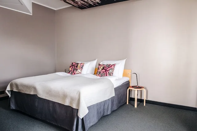 Junior Suite, King Bed, City View, Sofa, Sauna، Helka 1/3