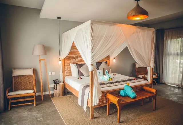Senior, Suite, Double Bed, Ocean View, Chalets Chamarel 1/2