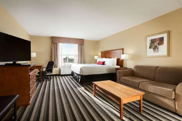 جناح بسرير كوين، Days Inn Suites By Wyndham Edmonton Airport 2/3