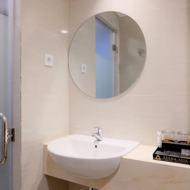 غرفة عائلية، Azana Asia Hotel Cilacap 7/7