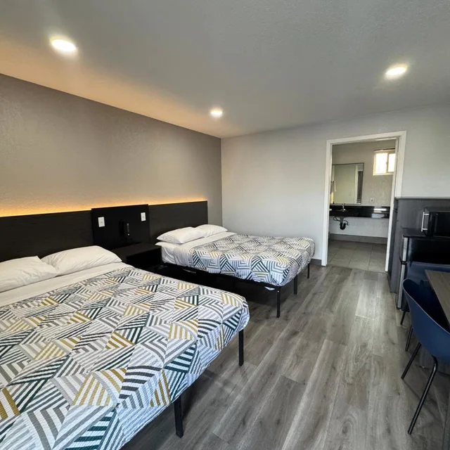 غرفة بسريرين مزدوجين لذوي الإعاقة، Motel6 Willows, CA 1/10