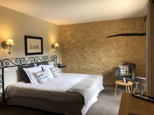 غرفة سوبيريور بسرير كينج، HOTEL LA VILLA ROMAINE 1/3