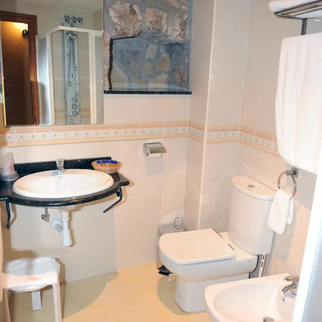 غرفة ثلاثية، Verdia Hotel Restaurante 1/3
