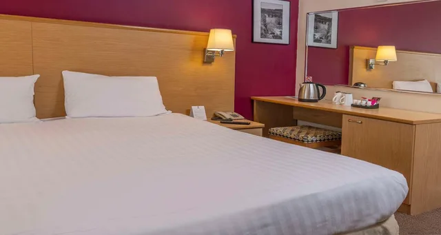 Standard, Double Bed, Best Western The Dartmouth Hotel Golf And Spa 1/2
