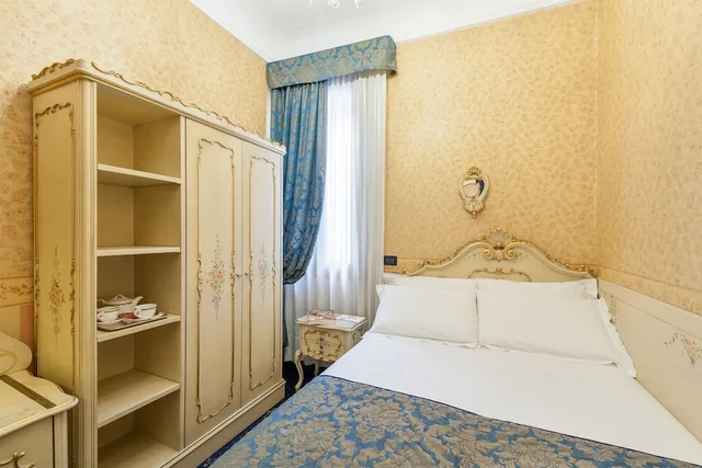 غرفة اقتصادية بسرير مزدوج، Hotel Montecarlo 5/6