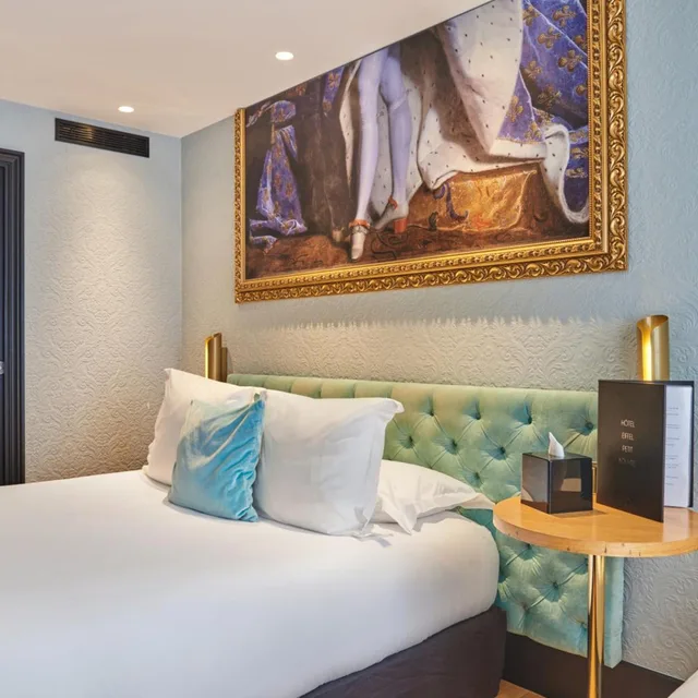 غرفة عائلية ثلاثية، Hotel Eiffel Petit Louvre 5/9