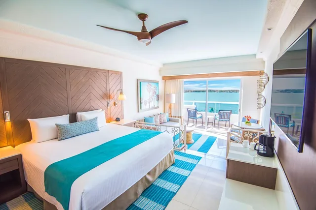 Junior Suite, Deluxe, Double Bed, Lagoon View، Sunscape Cancun - All-Inclusive Resort 1/3