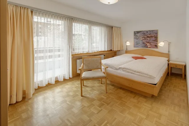 شقة عائلية بإطلالة على الجبل بغرفتي نوم مع أريكة، Hotel Parnass 2/4